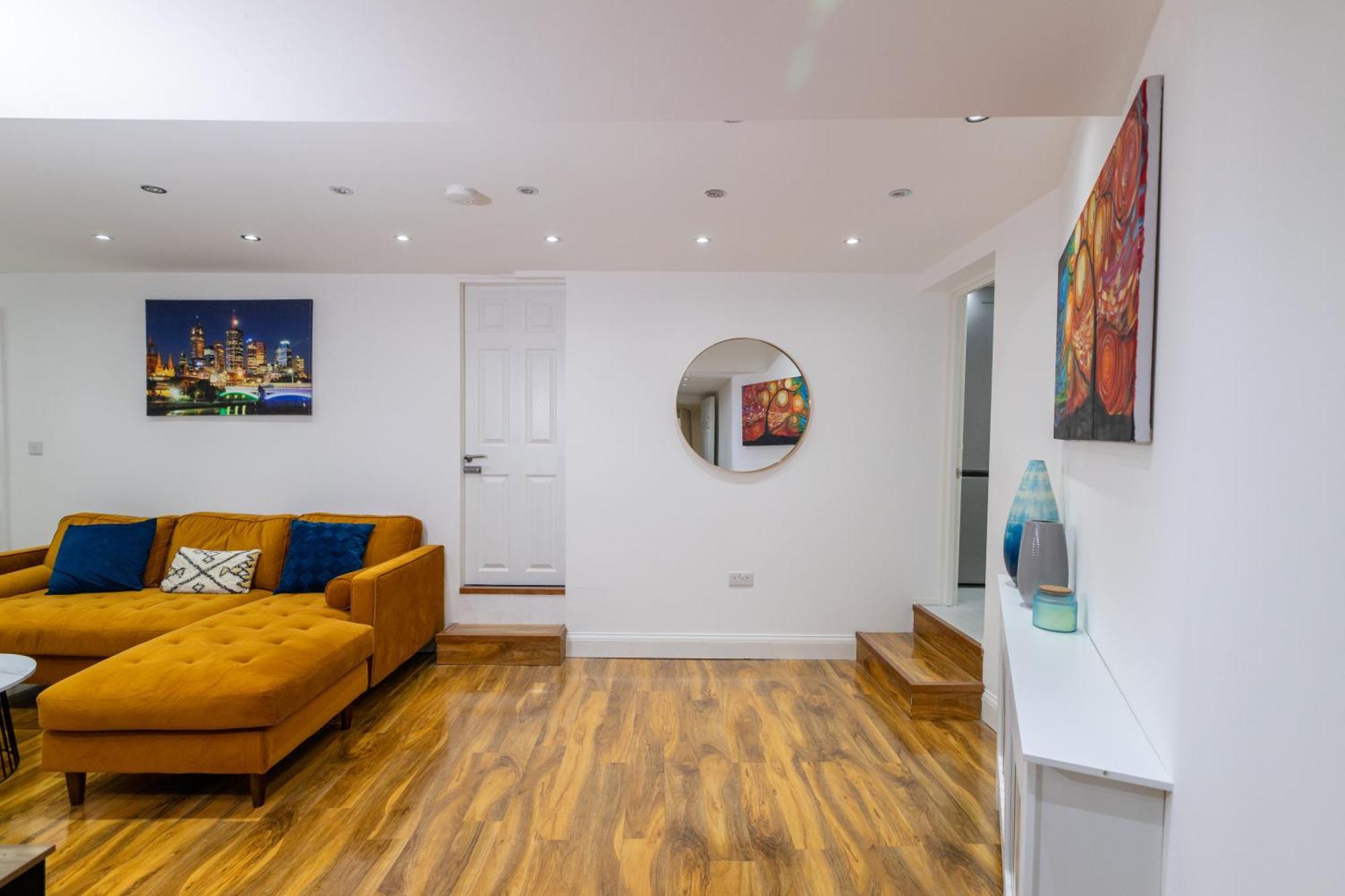 Appartamento Chic 2-bedroom Retreat In The Heart Of Westminster *