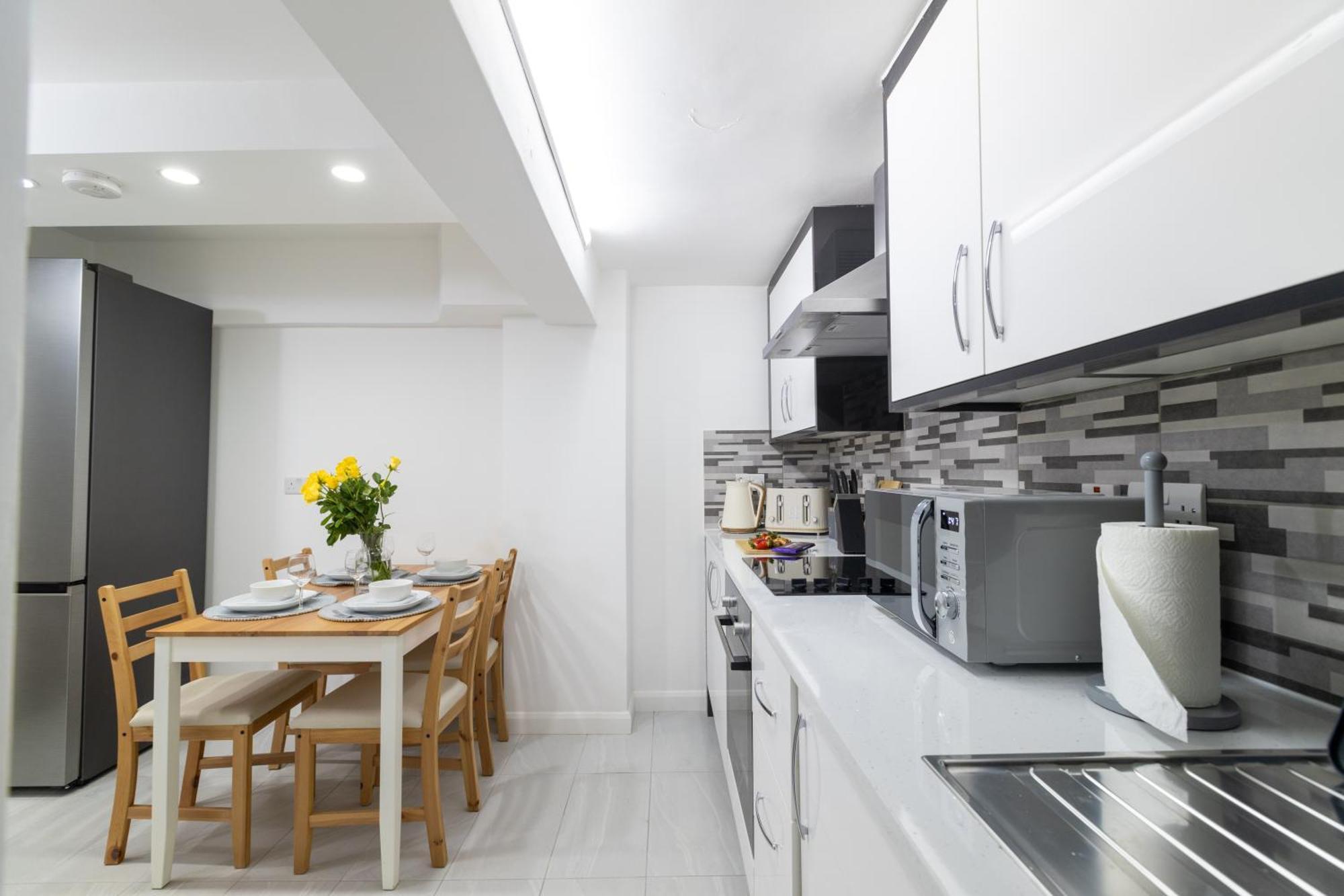 Chic 2-bedroom Retreat In The Heart Of Westminster Appartamento Londra